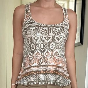 H.I.P. happening in the present print tank top size XS